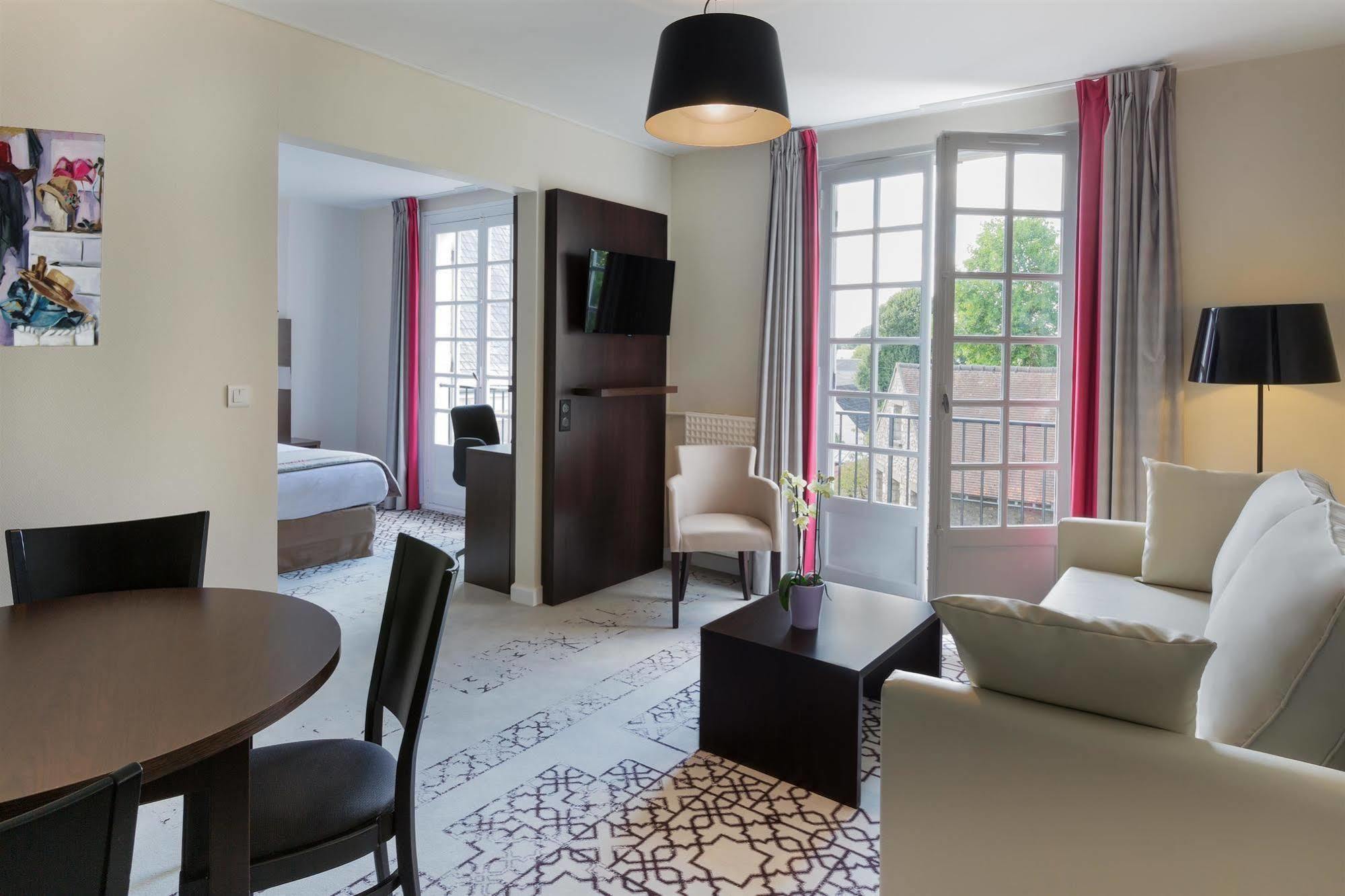 Best Western Blanche De Castille Dourdan Dış mekan fotoğraf